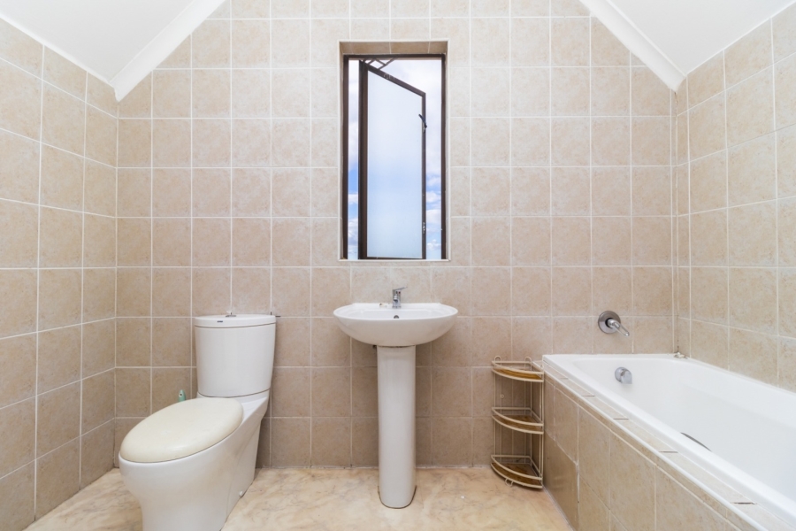 3 Bedroom Property for Sale in Parklands Western Cape
